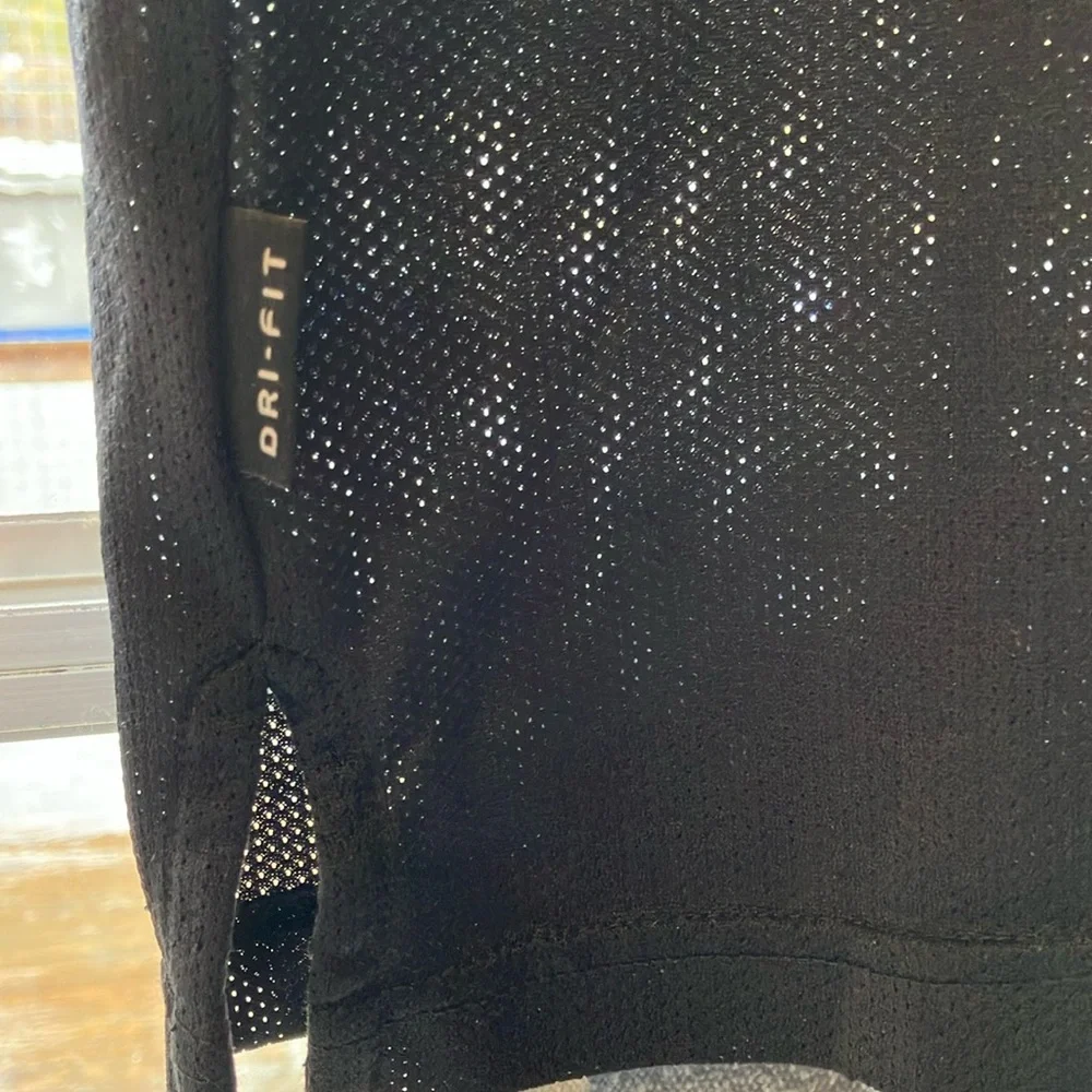 Nike Black Mesh Tank Top - Picture 3 of 5